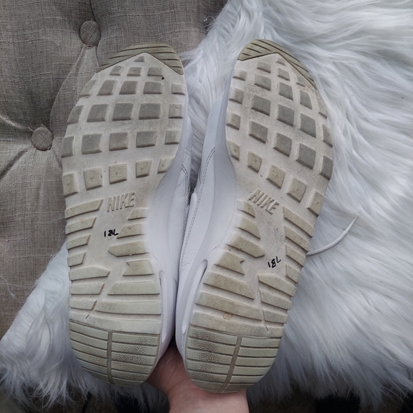 Nike Air Max Thea Joli 725118-100 Women's White Sneaker Shoes Size US 9 - Picture 5 of 10